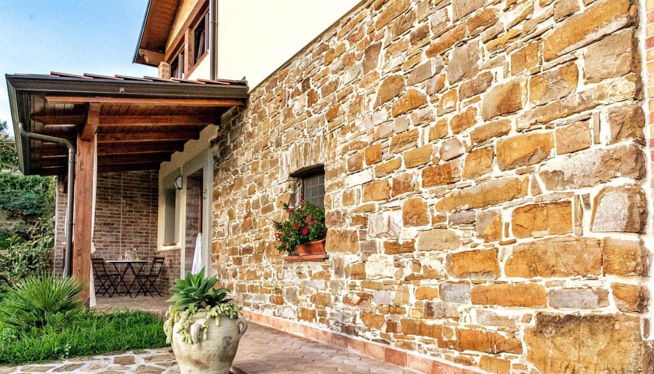 Il Mandorlo Fiorito Bed And Breakfast Ogliastro Cilento Exterior foto
